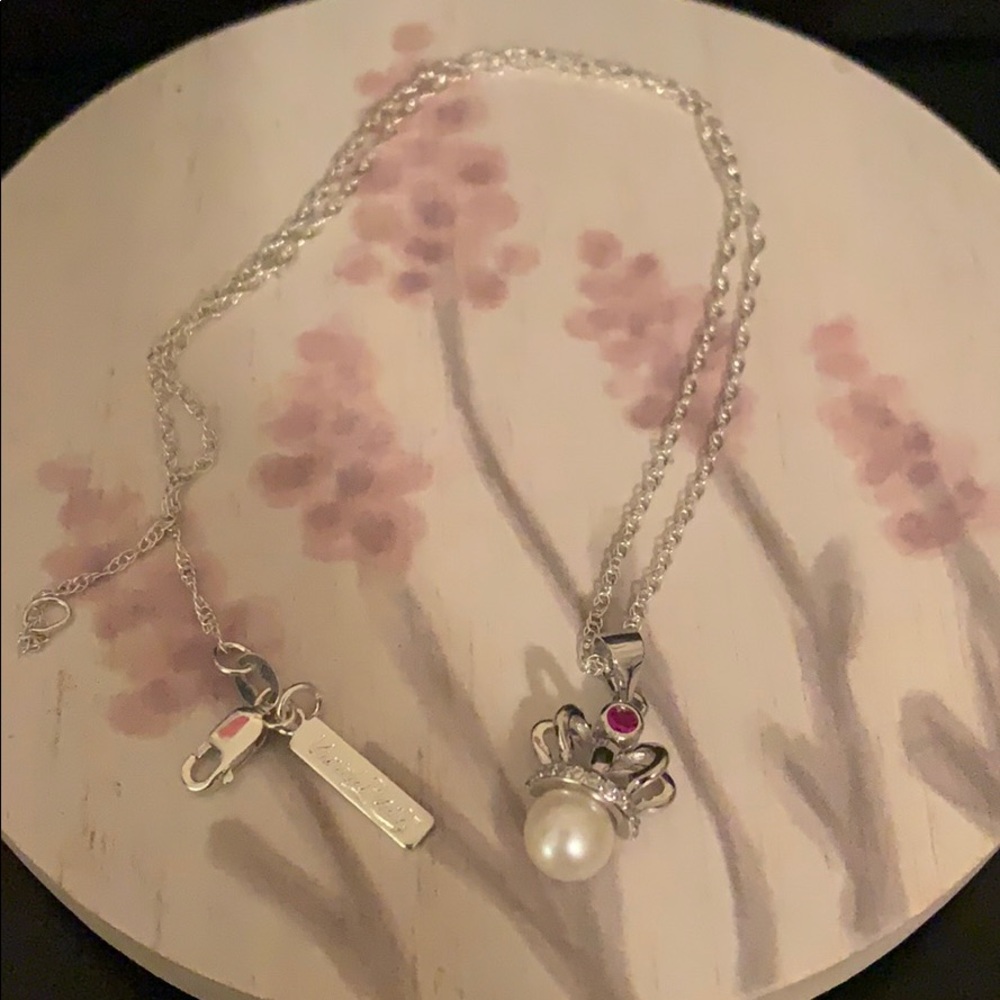 White Pearl Crown Necklace